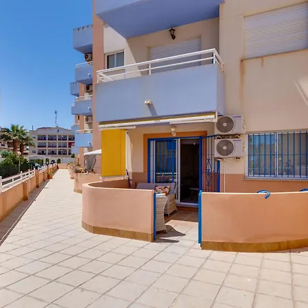 Cb Living - Pool View In Aguamarina Apartment